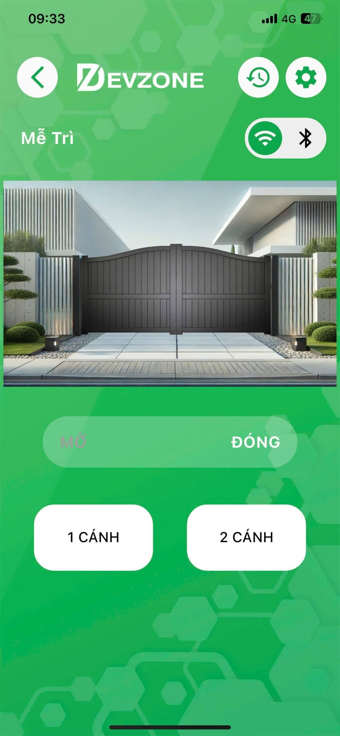 Giao diện điều khiển đóng mở cửa cuốn trên DEVZONE LIFE