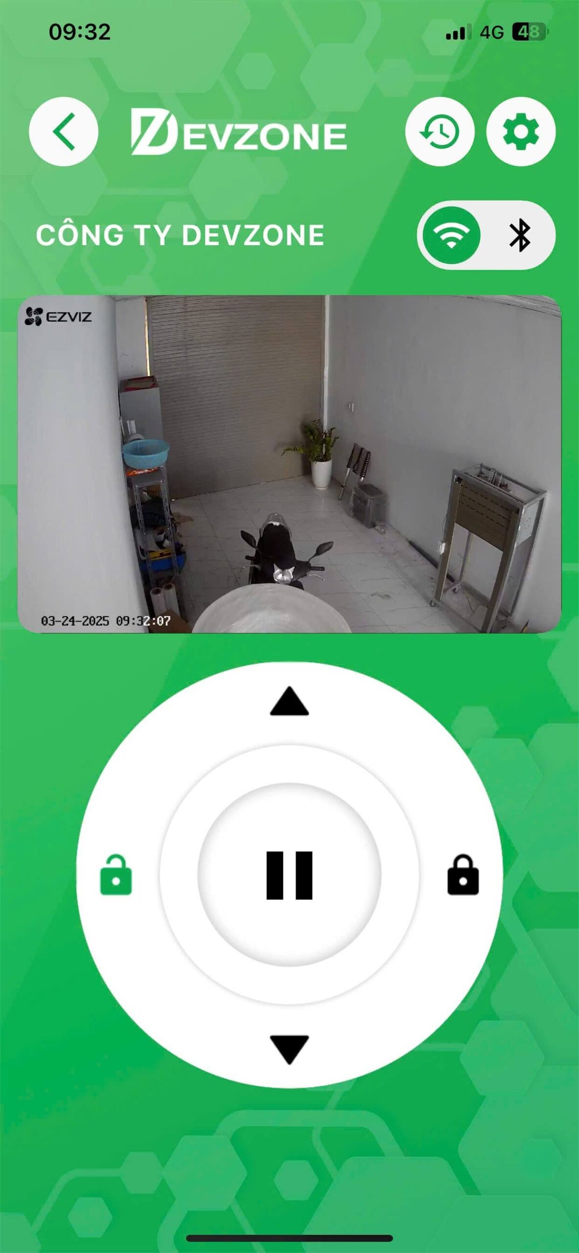 Giao diện điều khiển đóng mở cửa cuốn trên DEVZONE LIFE